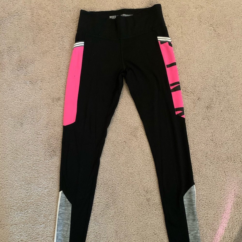 PINK Ultimate Yoga Black Slide Striped Pant